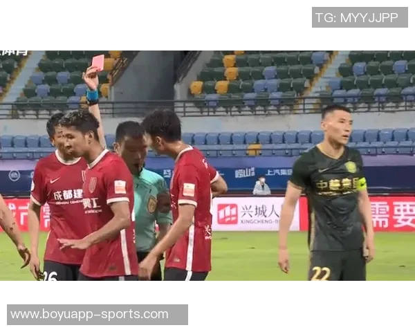 国安新援阿不都海米提因头顶张玉宁遭红牌禁赛三场引发热议